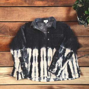 True Craft Button Up